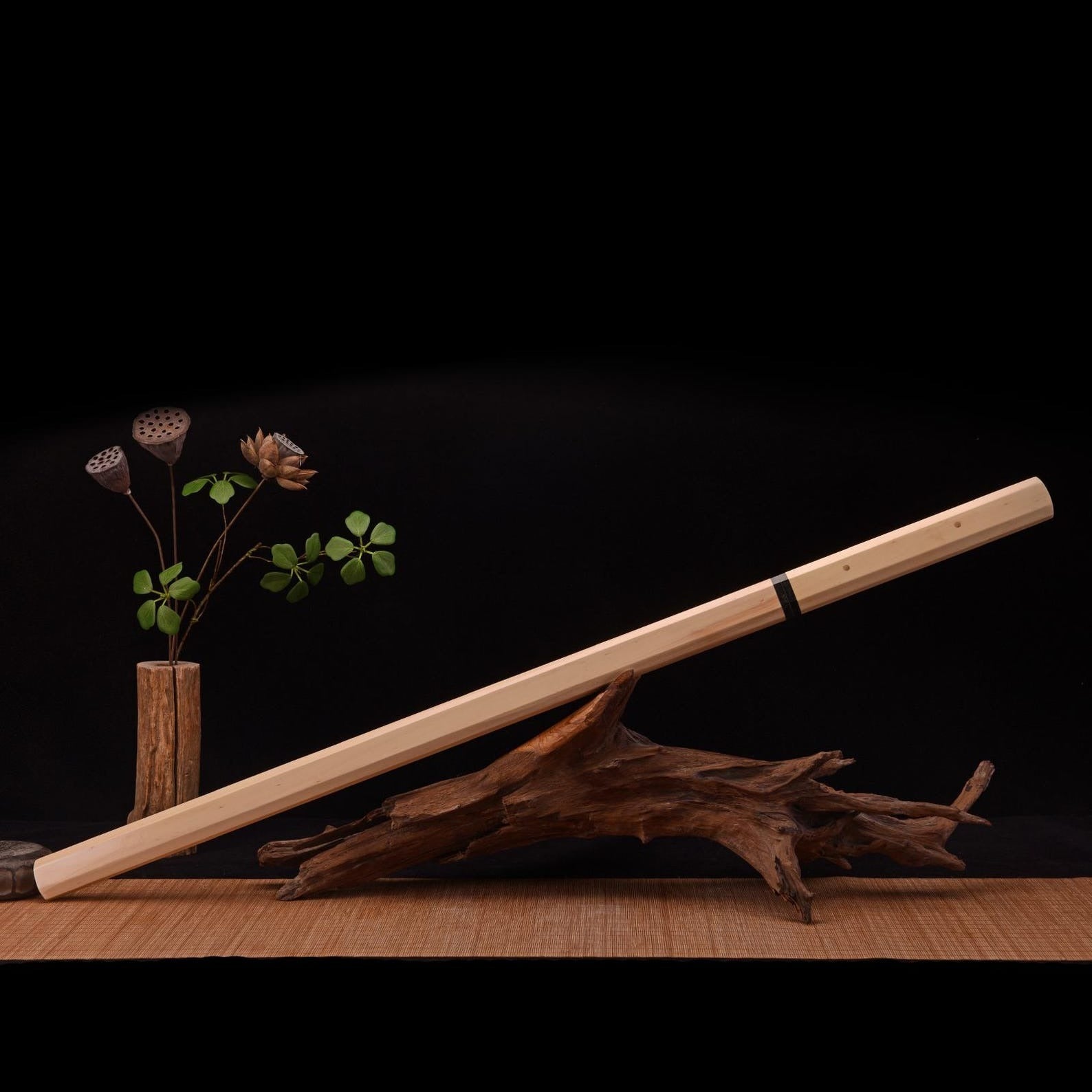 Handgefertigtes achteckiges Shirasaya Katana – Japanisches Samuraischwert aus hellem Naturholz