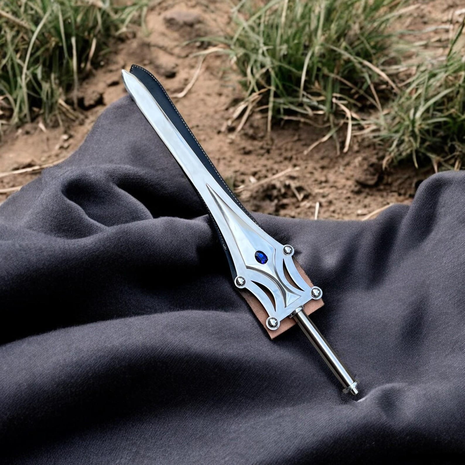 Handgefertigte She-Ra Power-Schwert-Replik – Cosplay-Requisite aus Kohlenstoffstahl