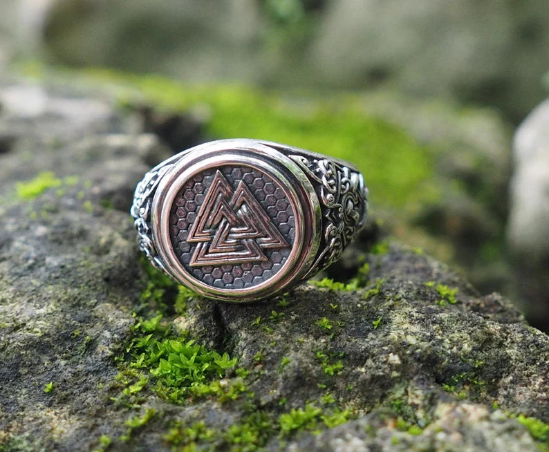 VW-79 Valknut Viking signet ring, Vi,king ring, Viking jewelry, Sterling Silver - Valknut Warriors