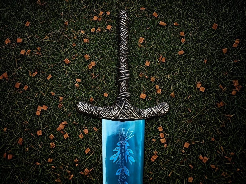 Handgefertigtes Dunkelmond-Fantasy-Schwert mit Wandhalterung