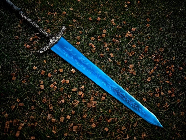 Handgefertigtes Dunkelmond-Fantasy-Schwert mit Wandhalterung