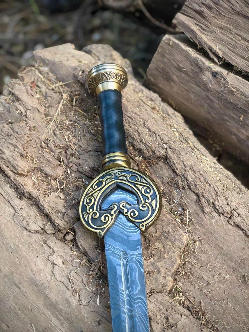 Damascus Steel Herugrim – King Théoden Inspired Fantasy Sword