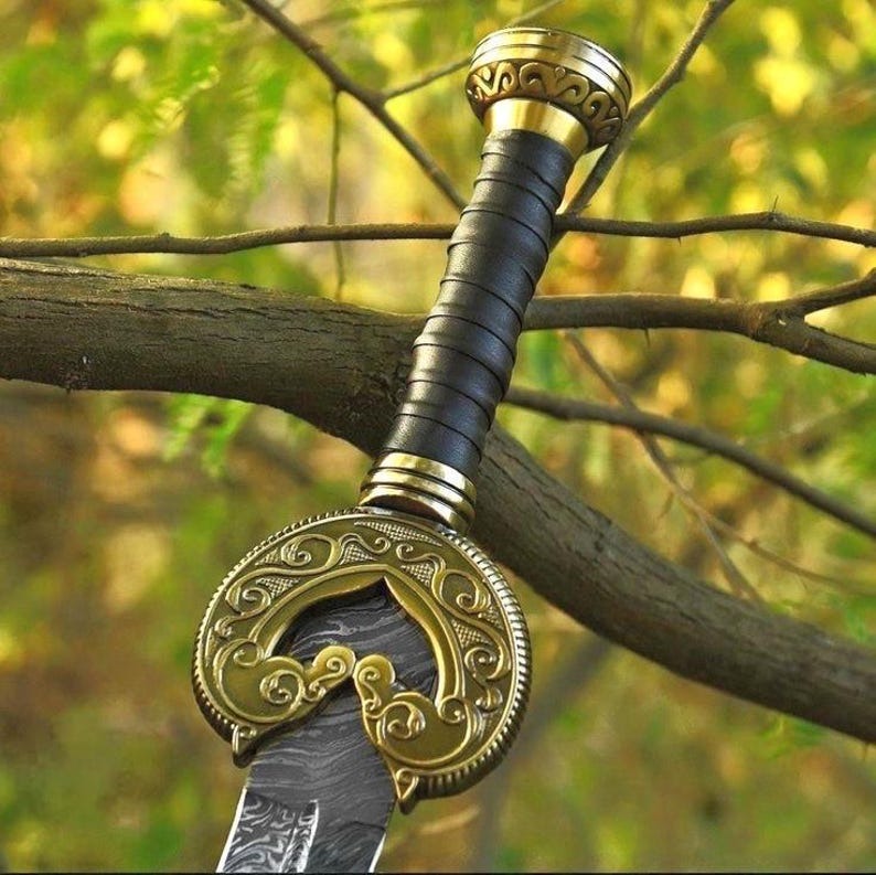 Damascus Steel Herugrim – King Théoden Inspired Fantasy Sword