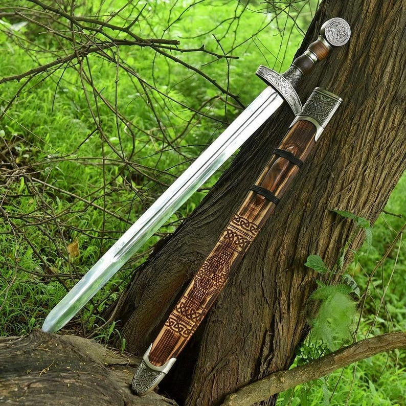 Custom Handmade Damascus Steel Viking Gladiolus Sword – Personalized Groomsmen Gift, Engraved Norse Style Blade, Medieval Collectible Weapon Decor