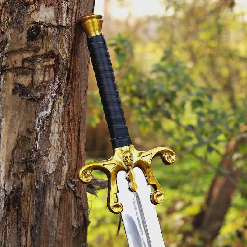 Valyrian Steel Dagger replica (Catspaw Blade) from Game of Thrones with dragonbone handle and ruby pommel.