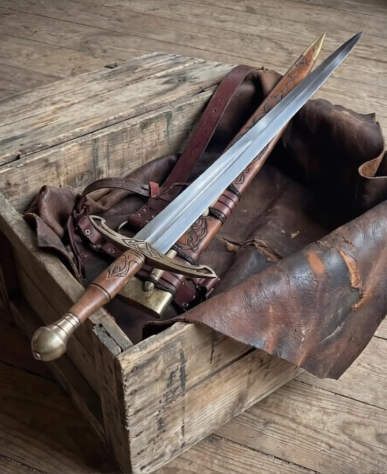 Ravencrest Wikinger Schwert im Mittelalter-Stil – Handgeschmiedete Vollerl-Klinge aus Stahl mit Premium-Lederscheide