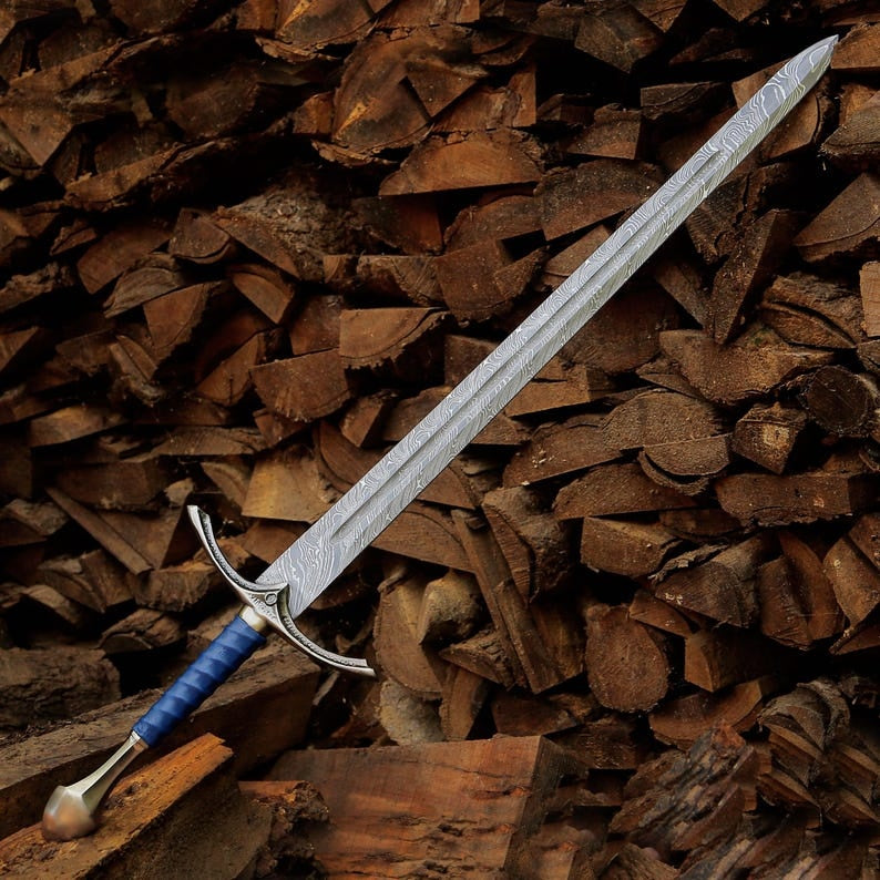 Handmade Damascus Steel Longsword - Custom Medieval Collector's Sword