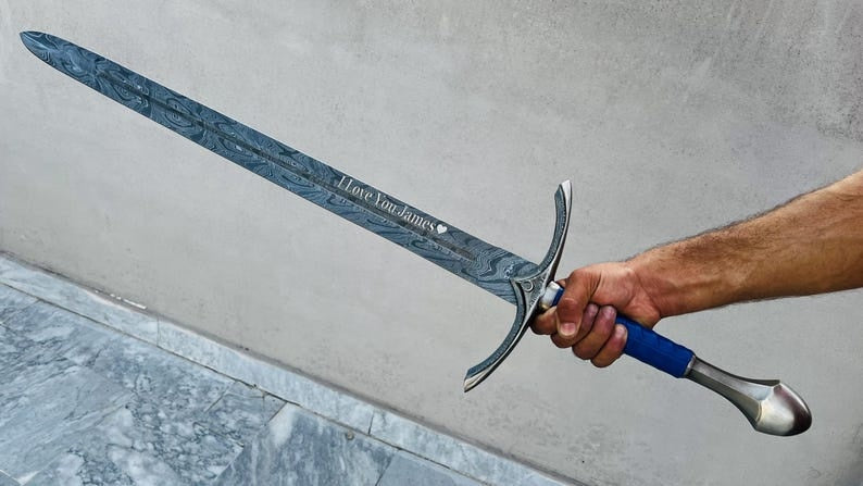 Handmade Damascus Steel Longsword - Custom Medieval Collector's Sword