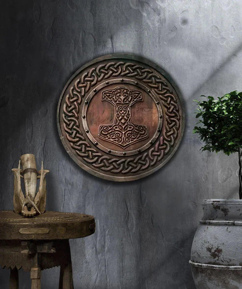 Mjölnir Thor Hammer geschnitztes Wikingerschild